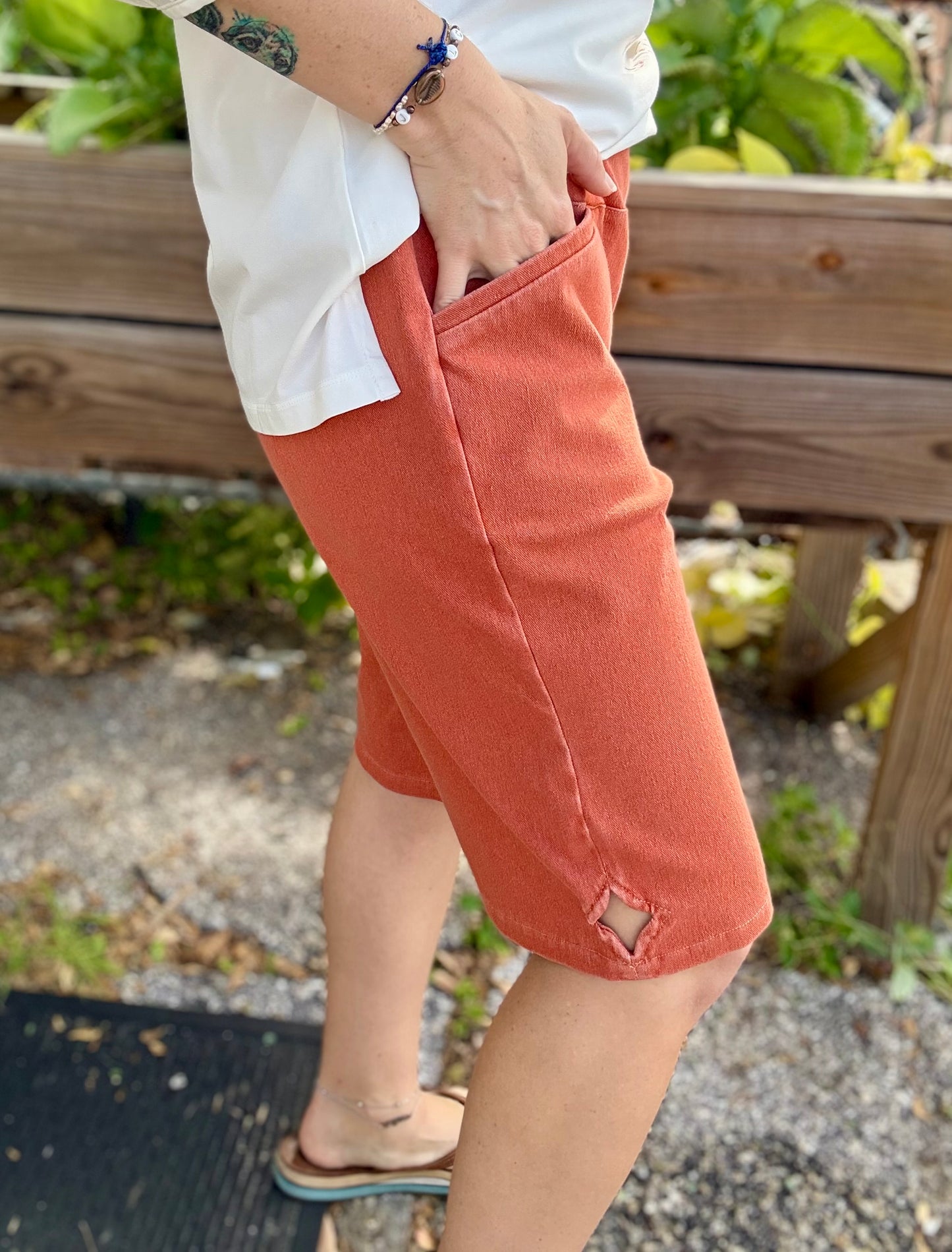Inspired by Wild Palms D68 Diamond Side Short