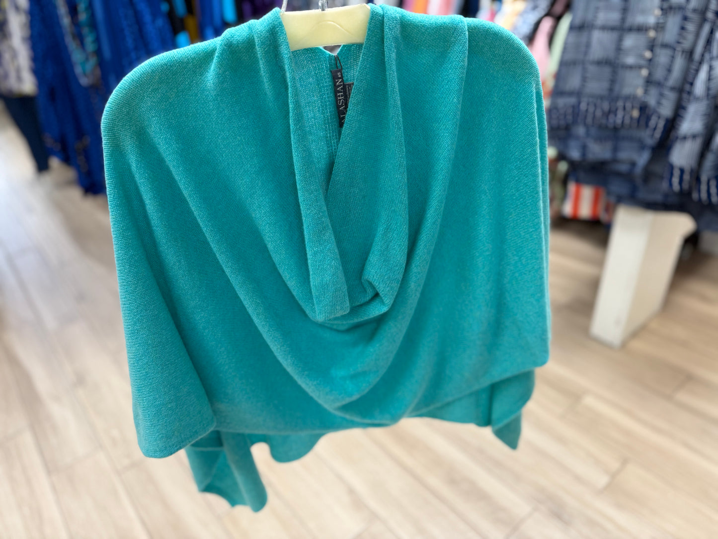 Alashan LS1346 Cashmere Poncho Topper