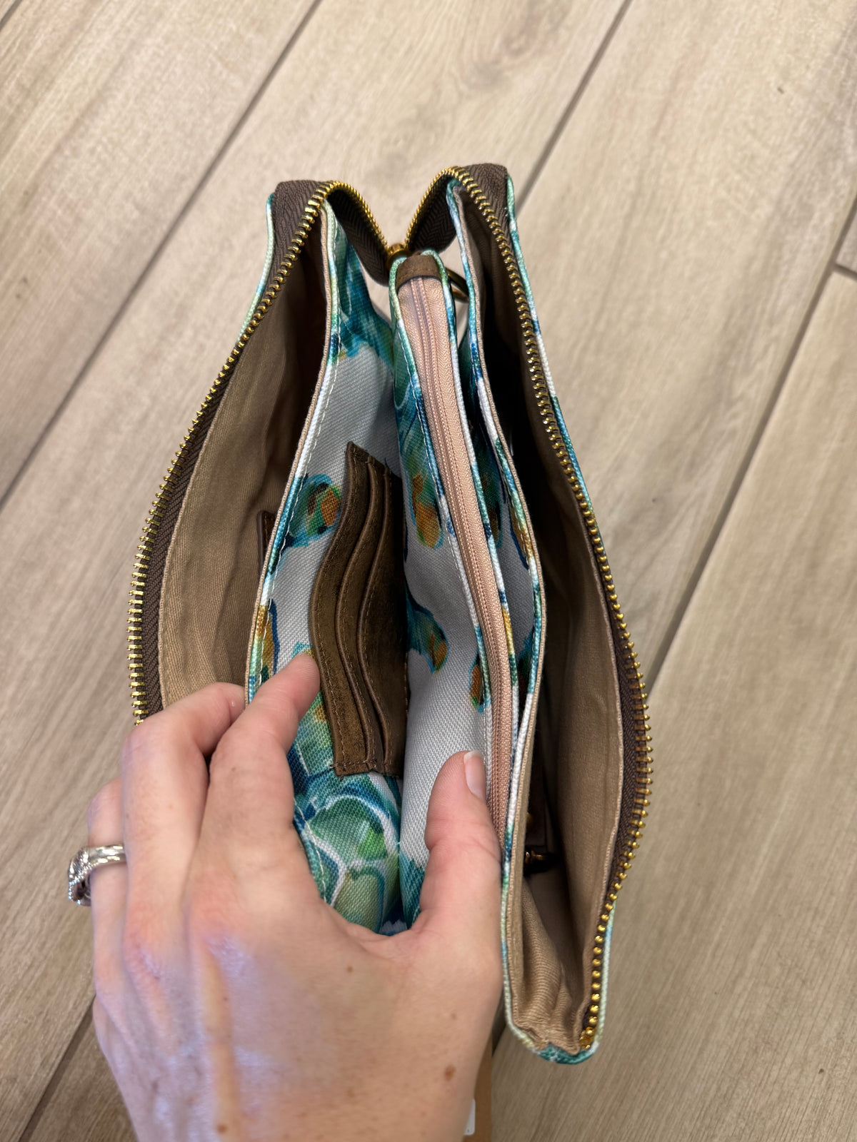 Anngoti Print Crossbody Bag