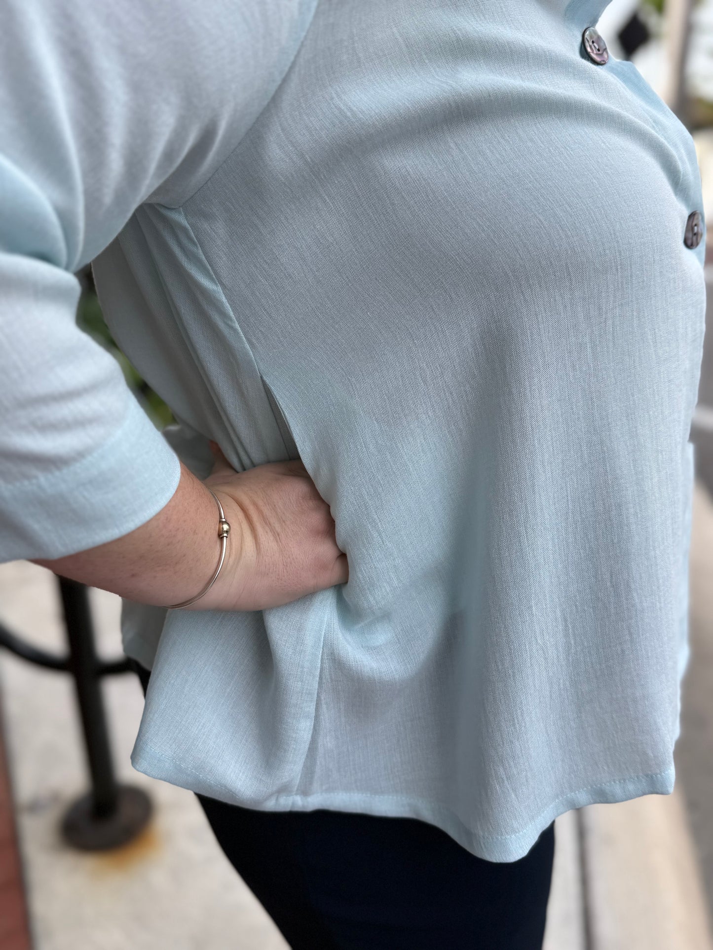 Fridaze AA311 Wire Collar Top