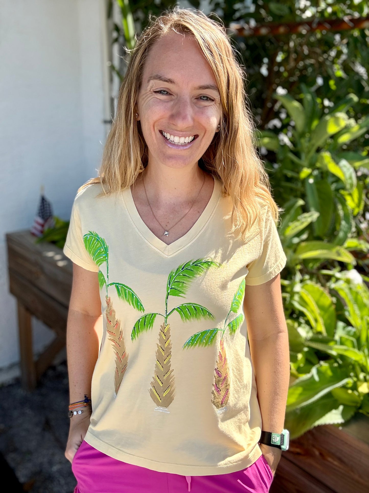 MoMo 8165 Painted Pop Palm Trio Top