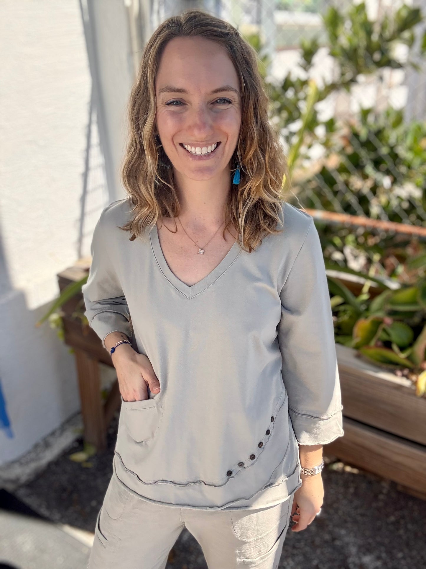 Wild Palms 1627 Side Button Top