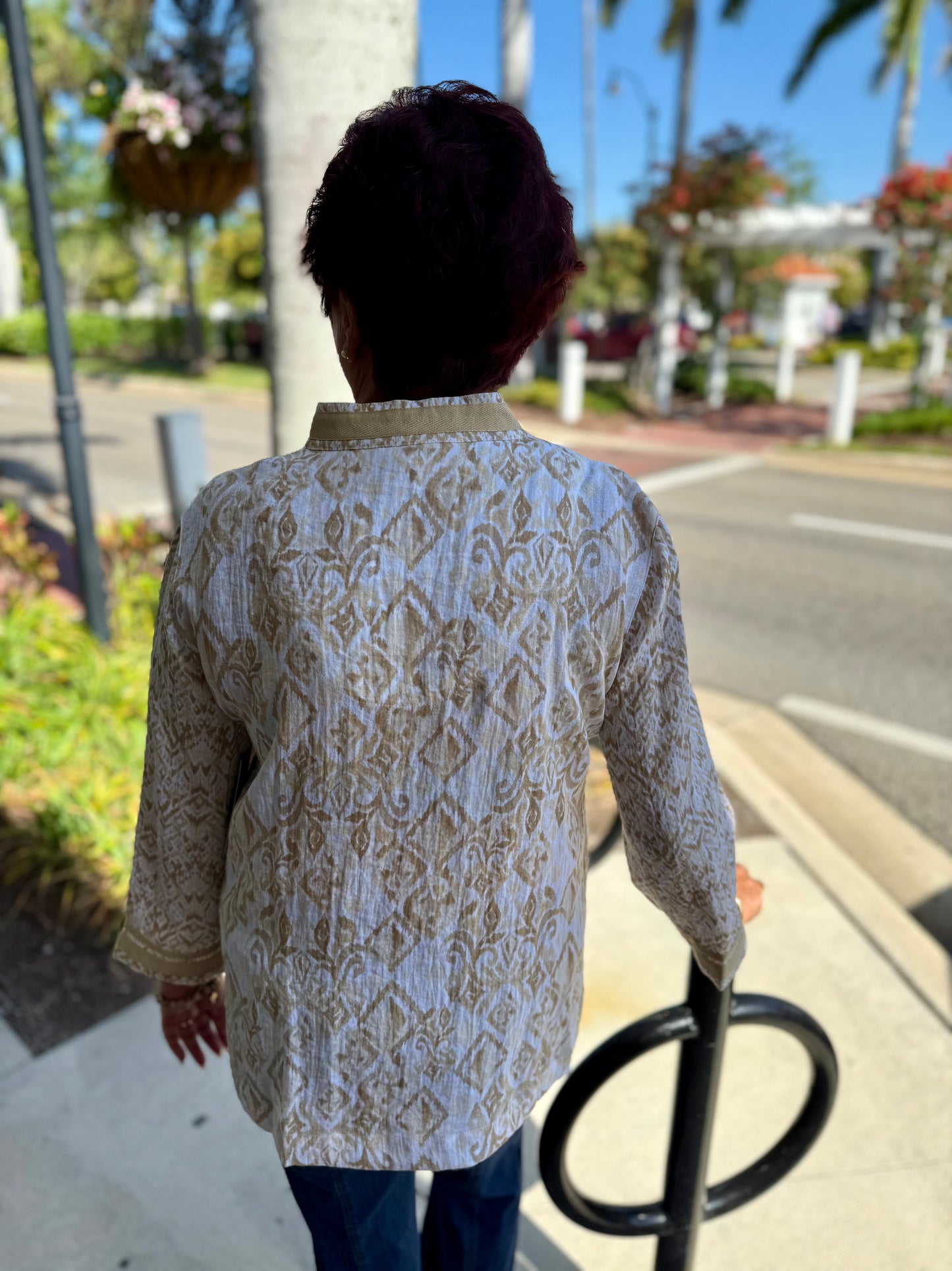 Multiples M26406TM Neck Trim Top