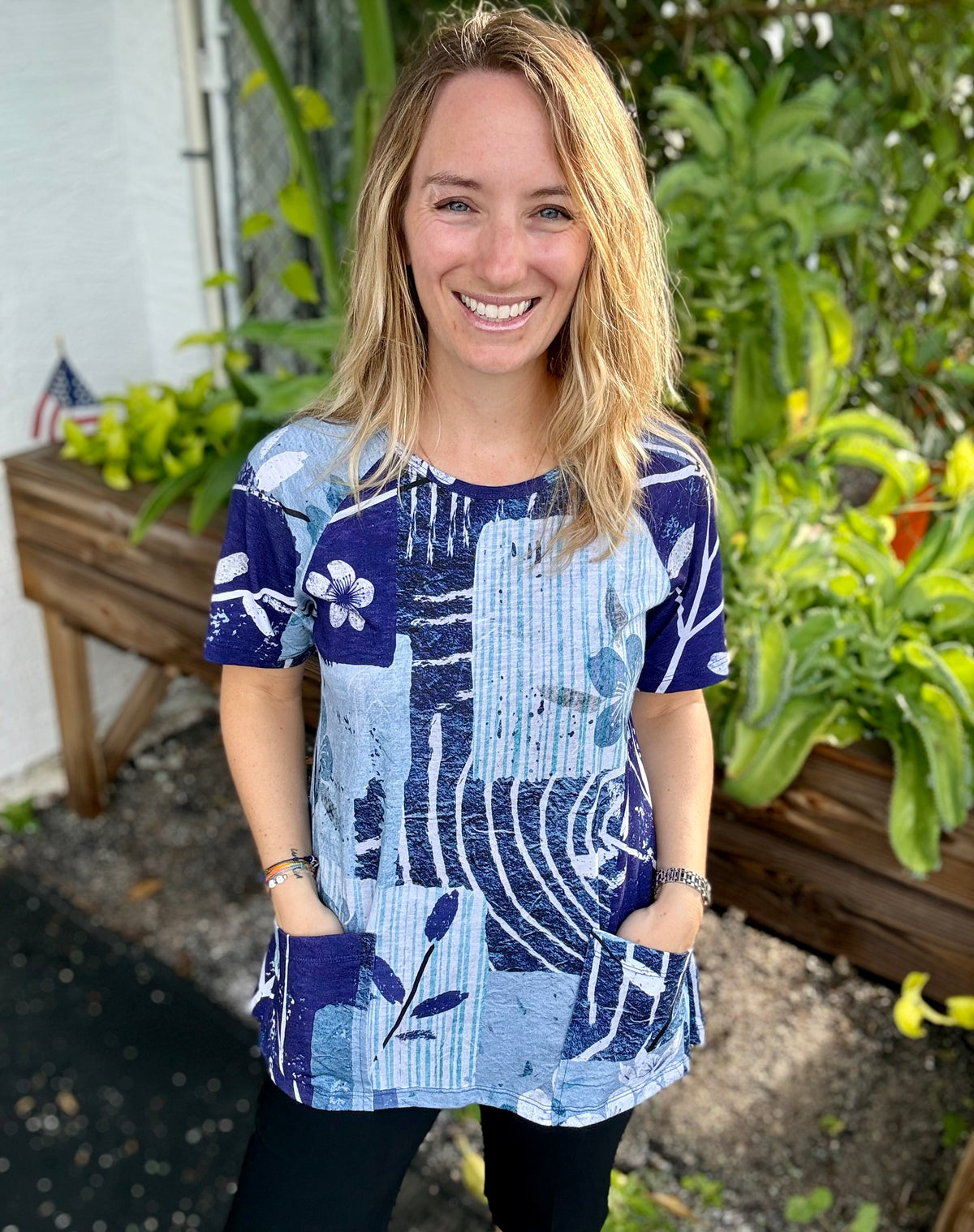 Jess & Jane Flowy Pockets Top