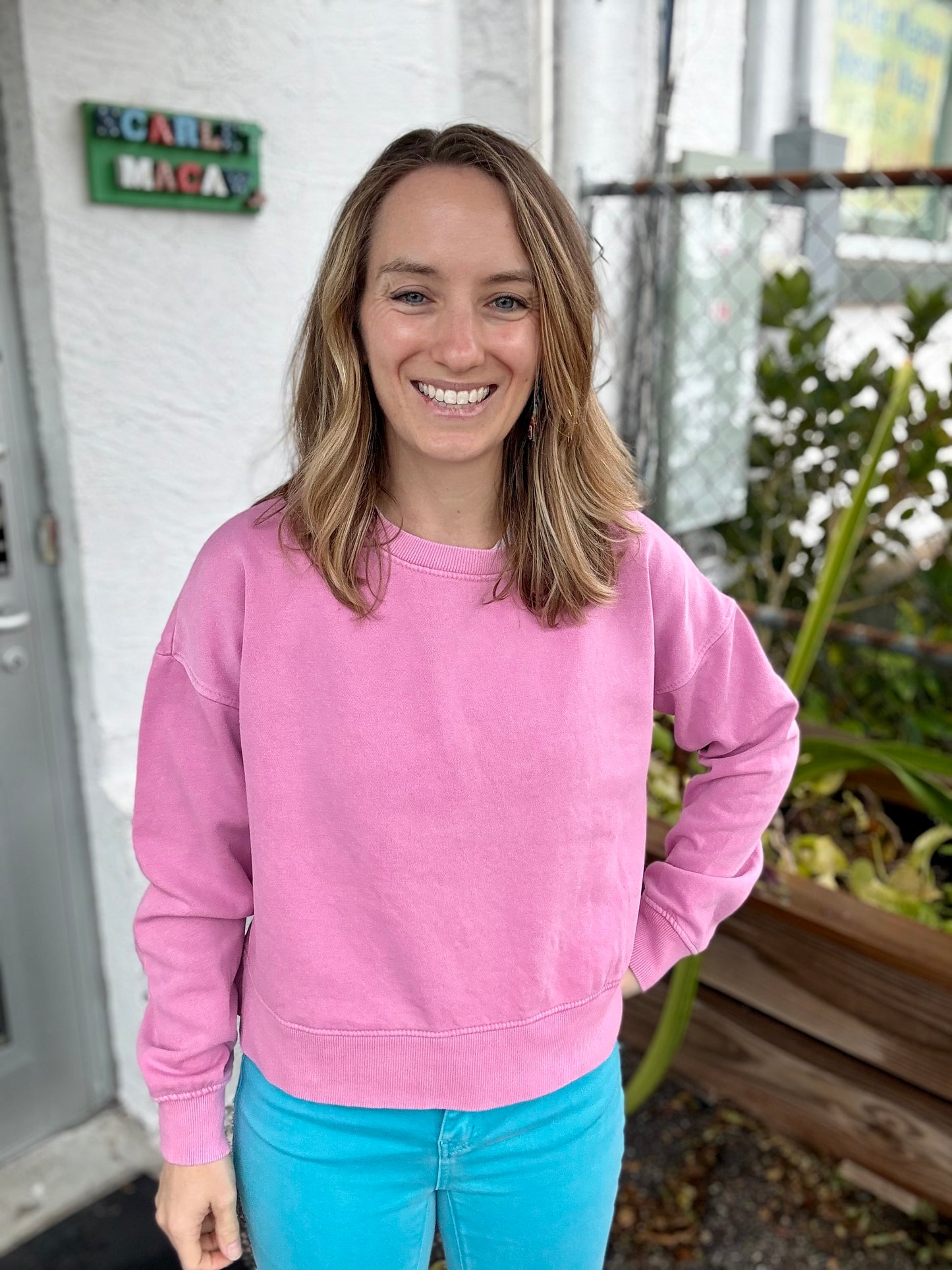 Chica-D Crop Sweatshirt