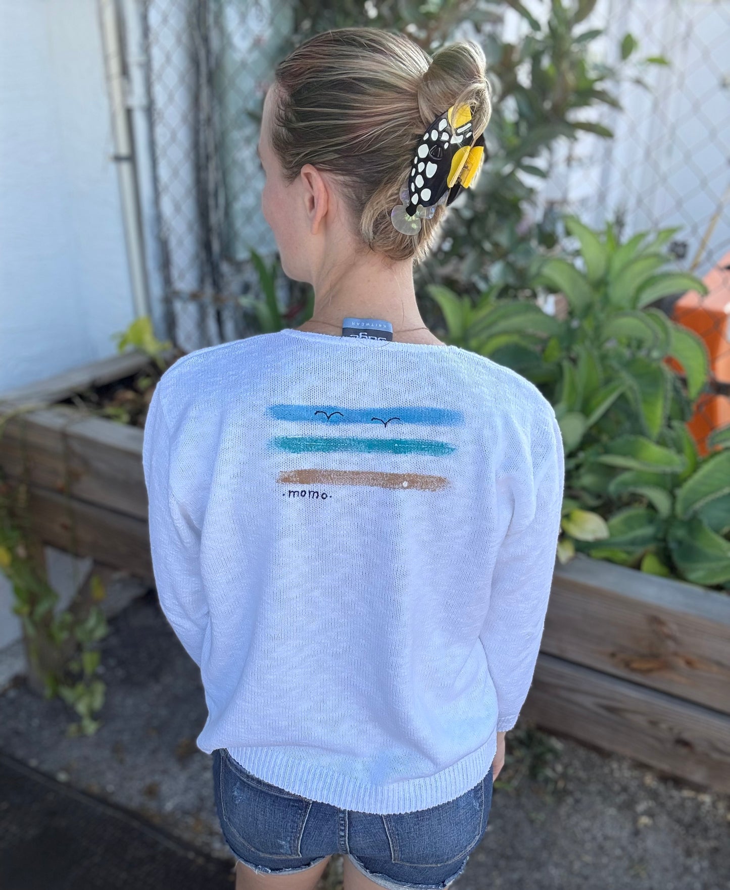 MoMo Sweater - Pastel Sand Dollar