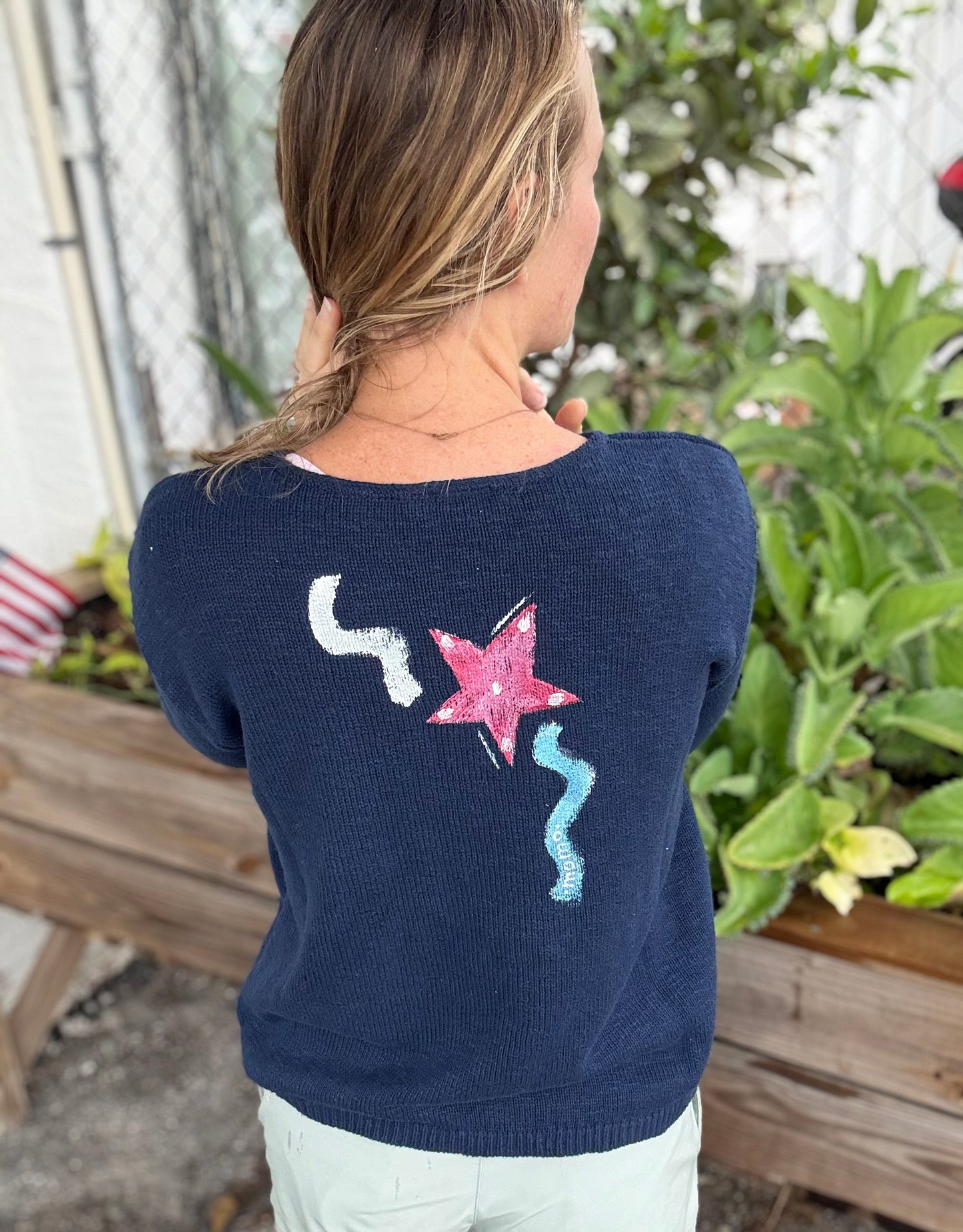 MoMo Sweater - Patriotic Pop