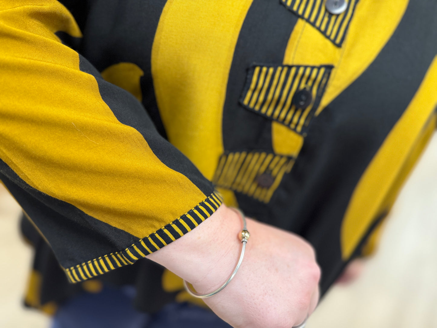 Iguana Kyao Shark Bite Top