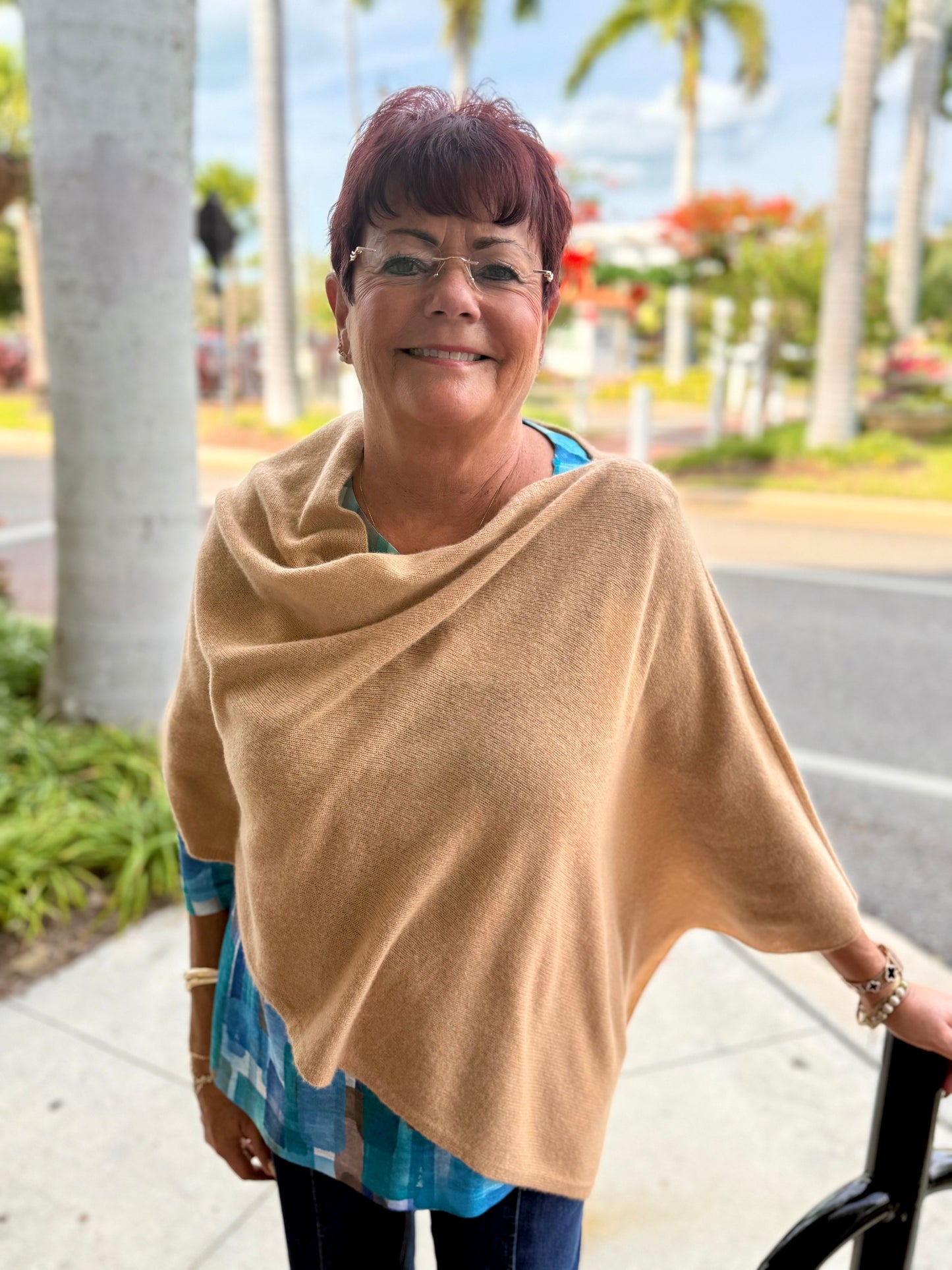 Alashan LS1346 Cashmere Poncho Topper