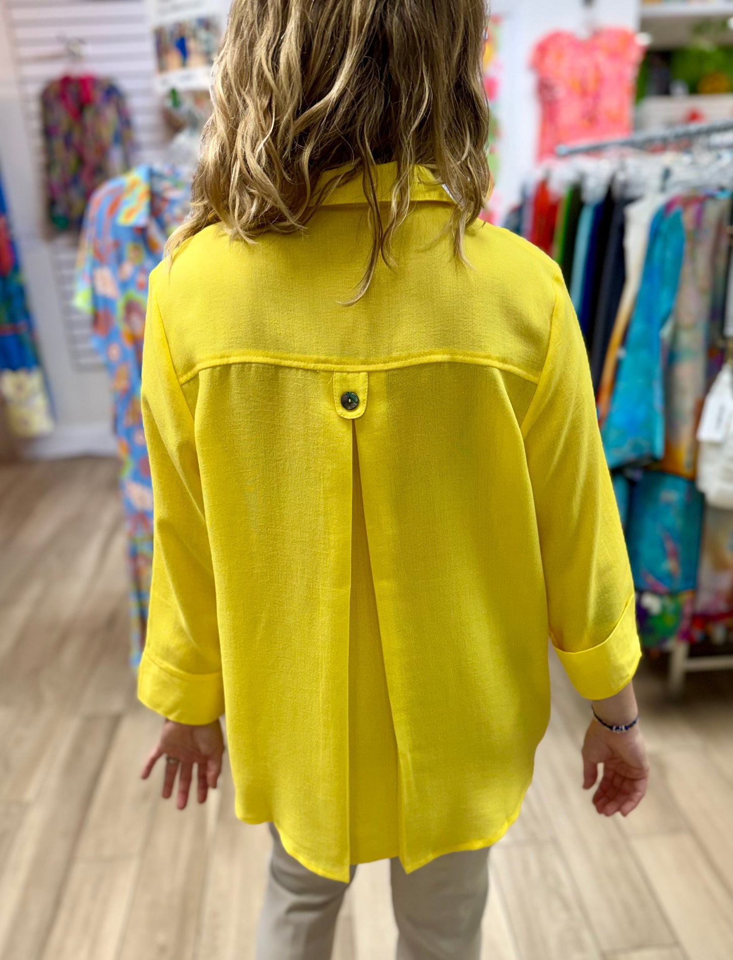 Fridaze AA375 Elle Button Top