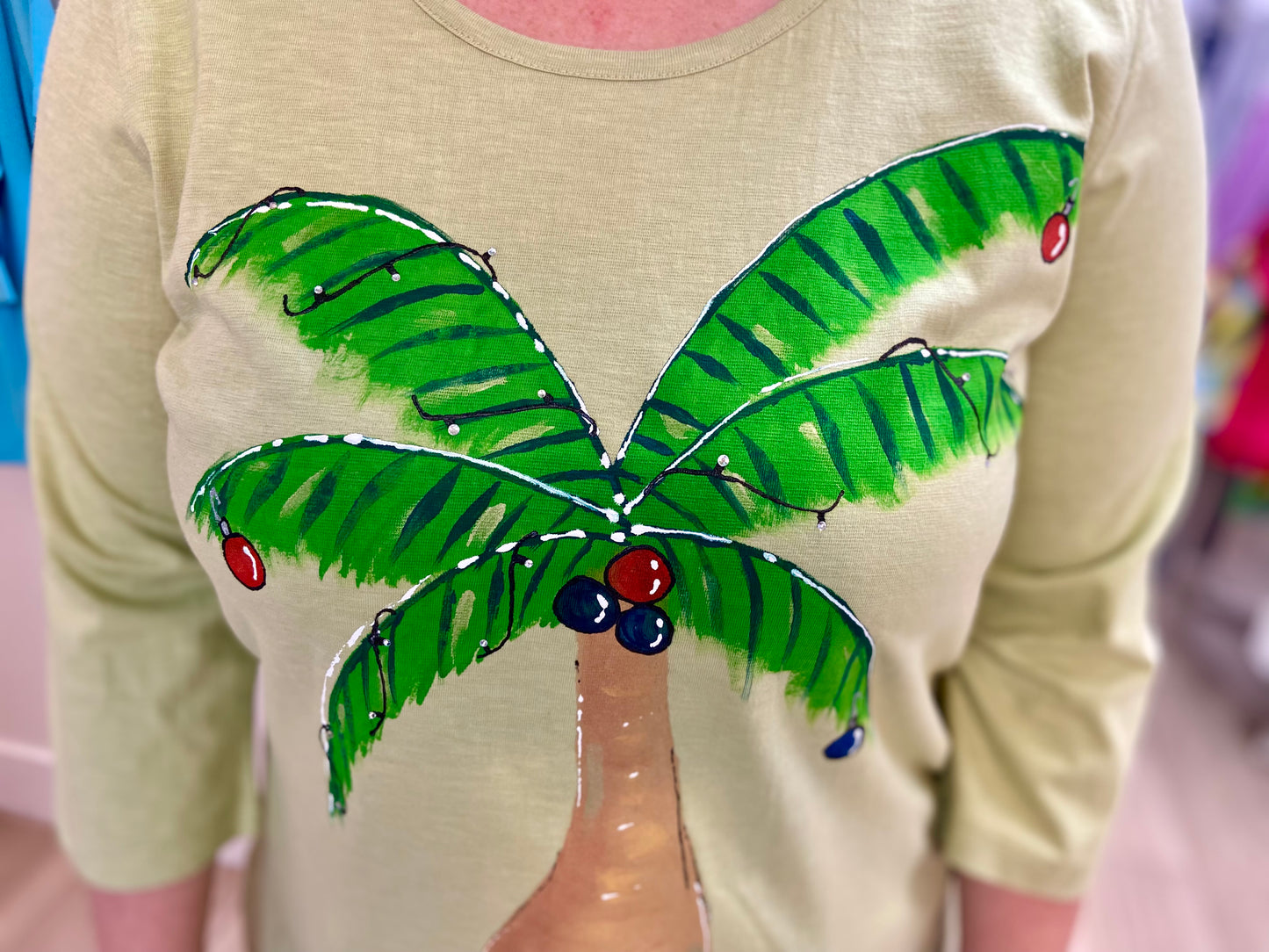 MoMo Painted Christmas Palm Tree Top