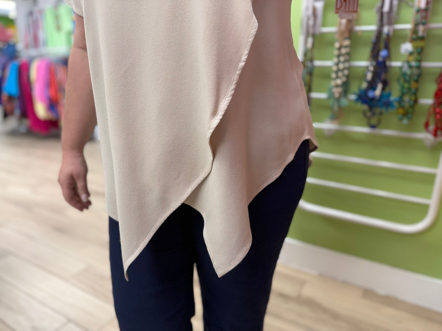 Dairi 270 One Size Layered Point Top