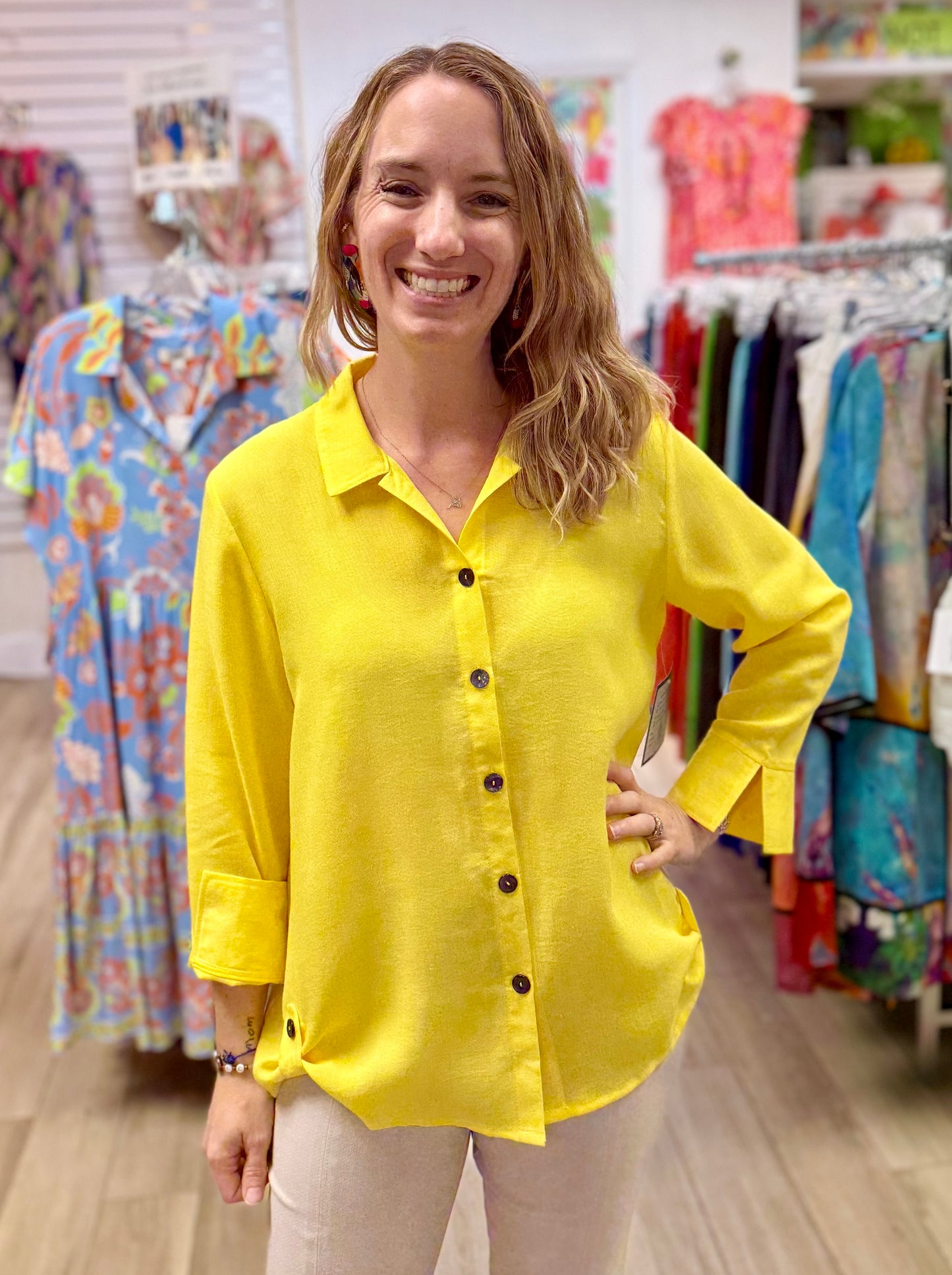 Fridaze AA375 Elle Button Top