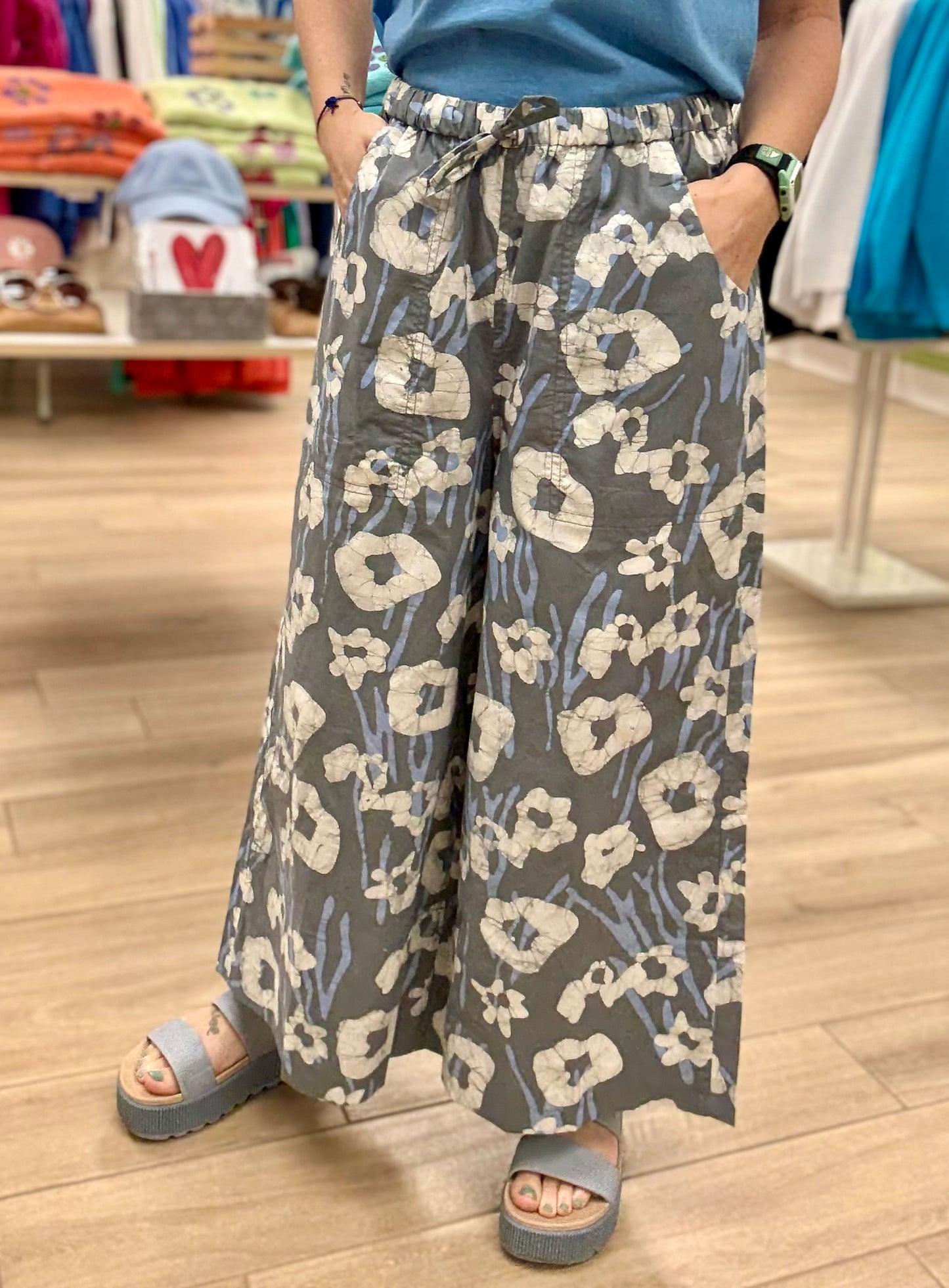 Global Mamas Print Crop Pant