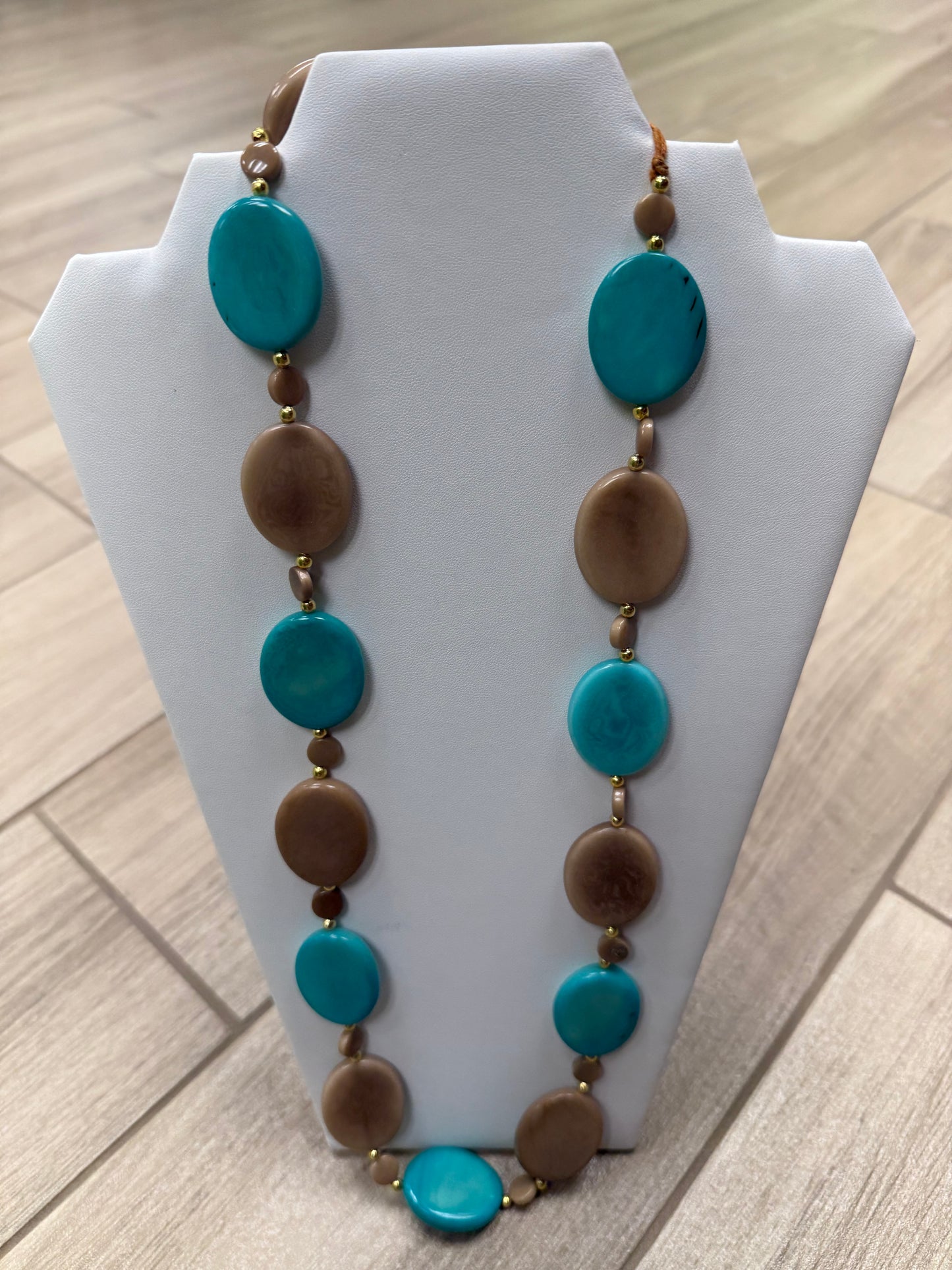 Tagua Ela Necklace