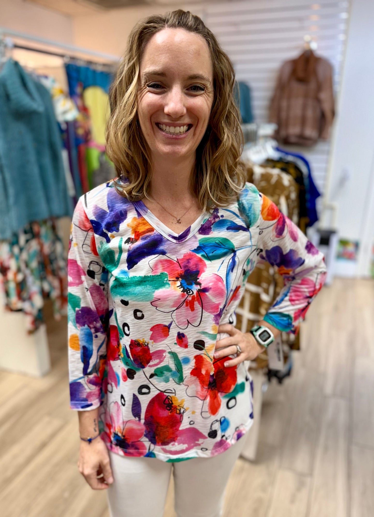 Jess & Jane 65 Print V-Neck Top