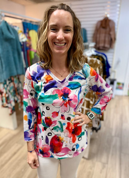 Jess & Jane 65 Print V-Neck Top