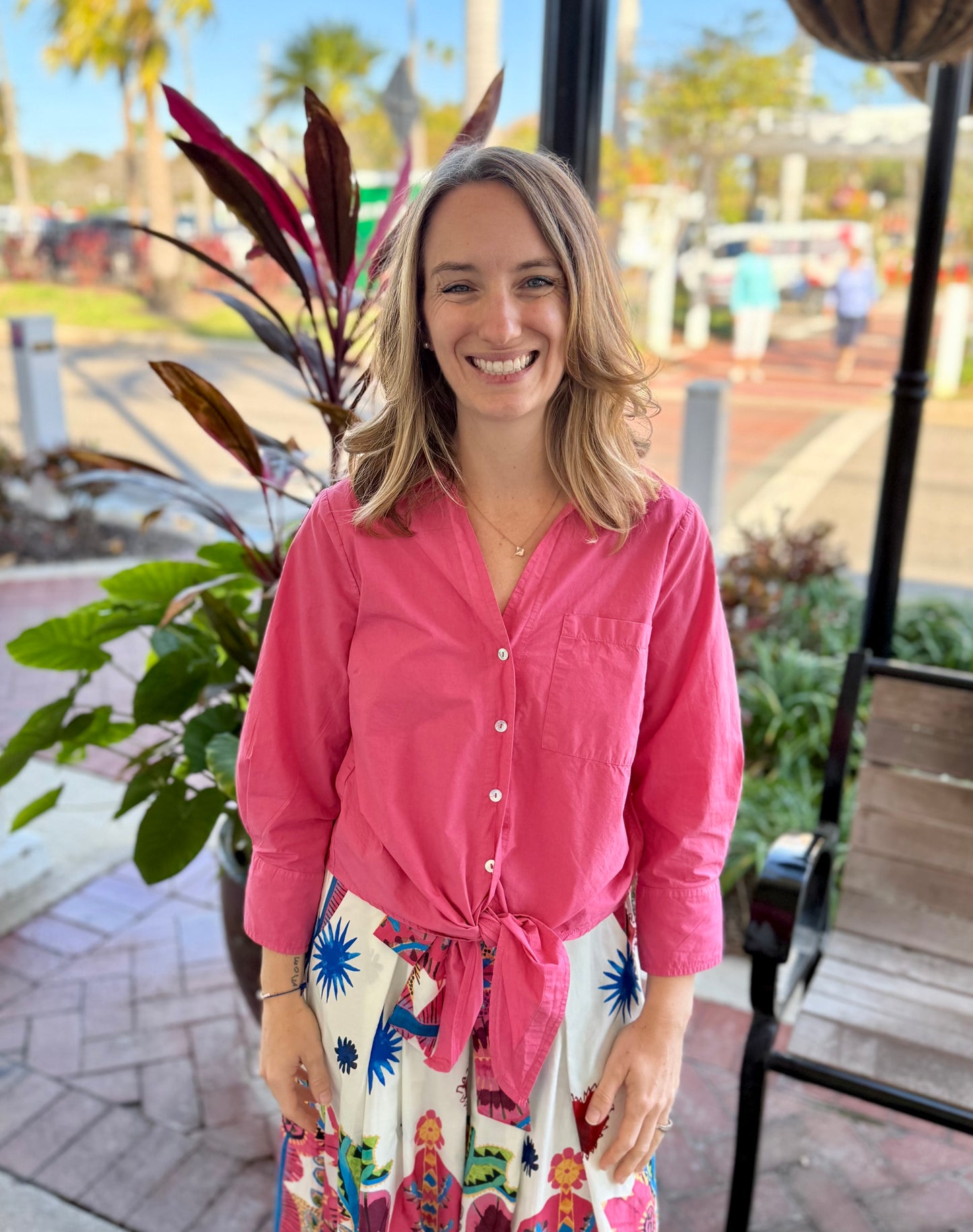 Zenara Woman ZF261 Tie Front Top