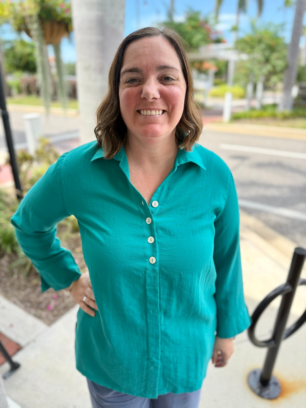 Fridaze Eleanor Button Back Blouse