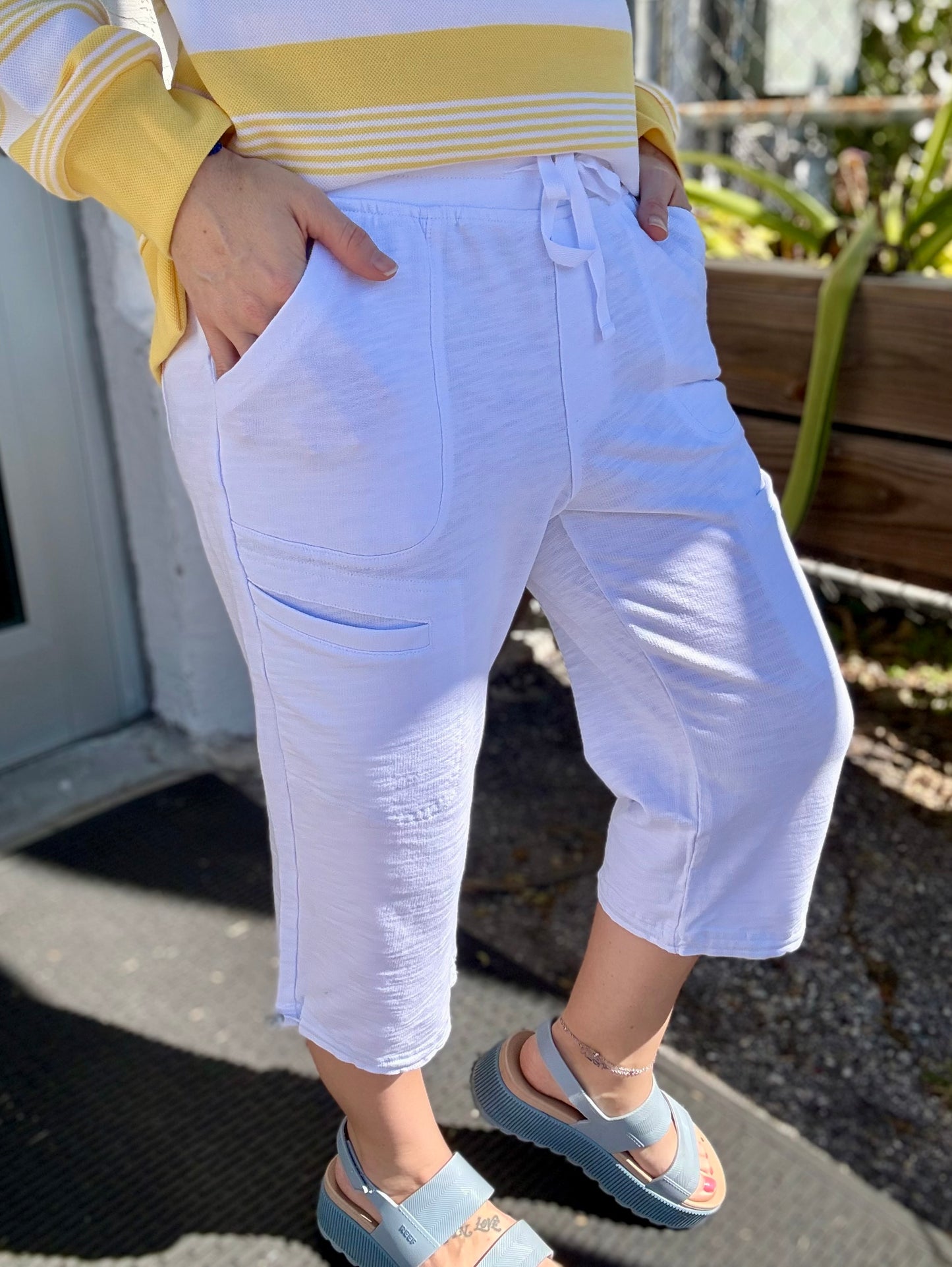 Wild Palms 5012 Beach Walker Capri