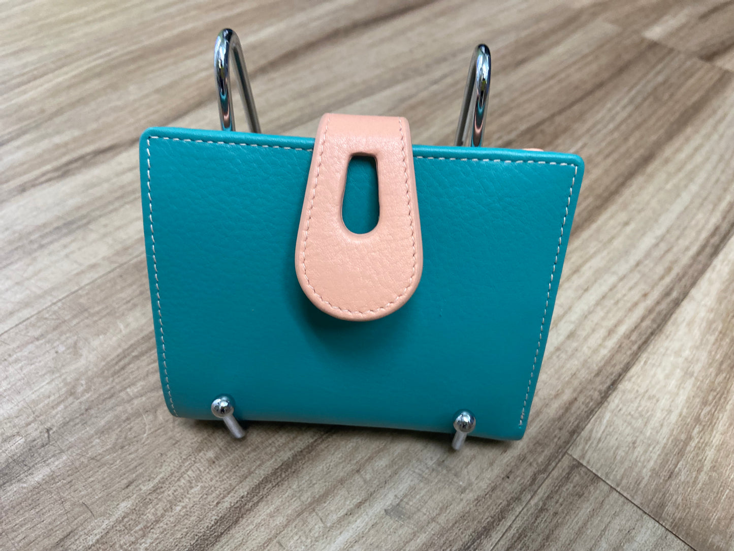 ILI 7815 Small Cut Out Wallet