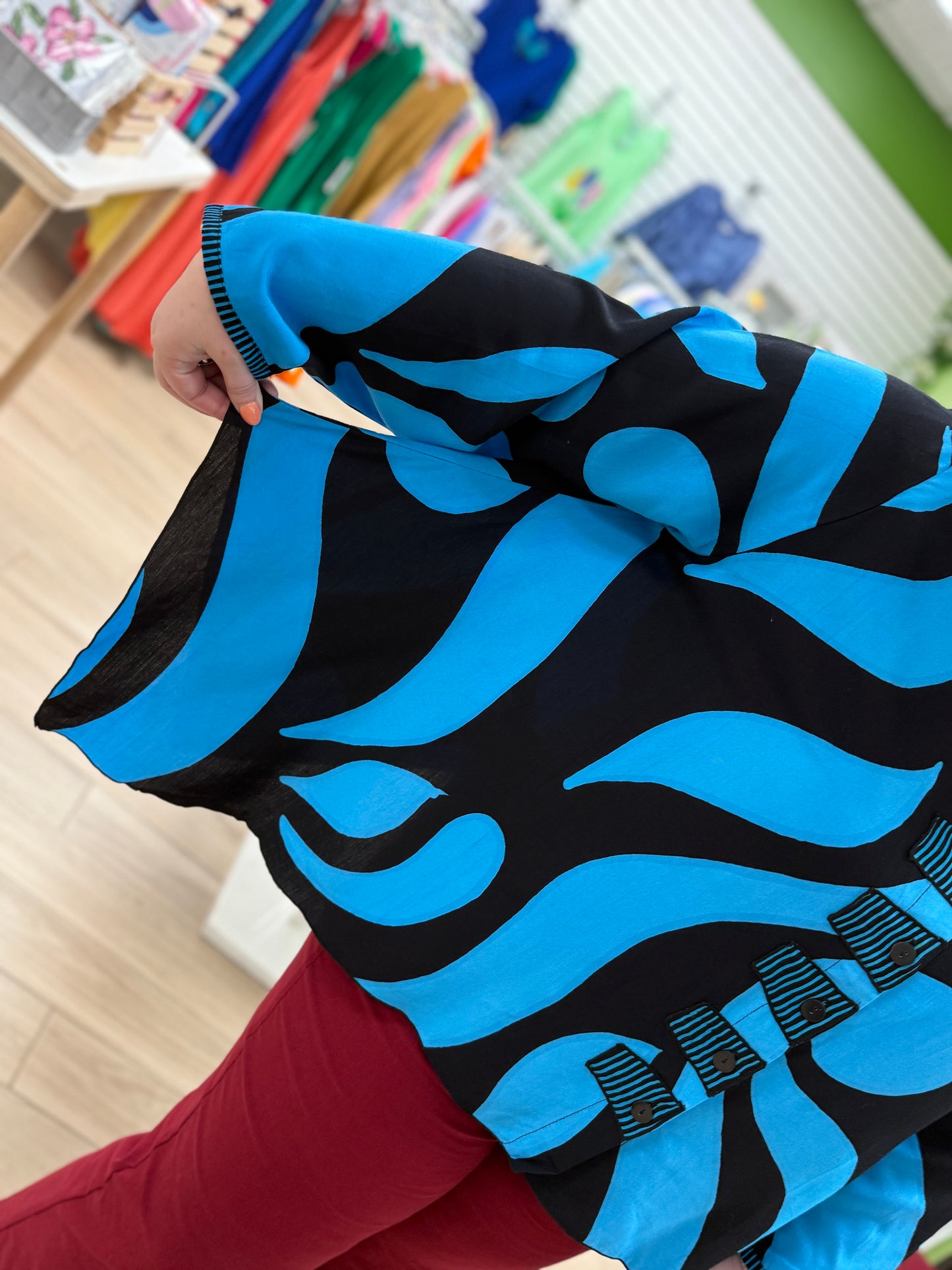 Iguana Kyao Shark Bite Top