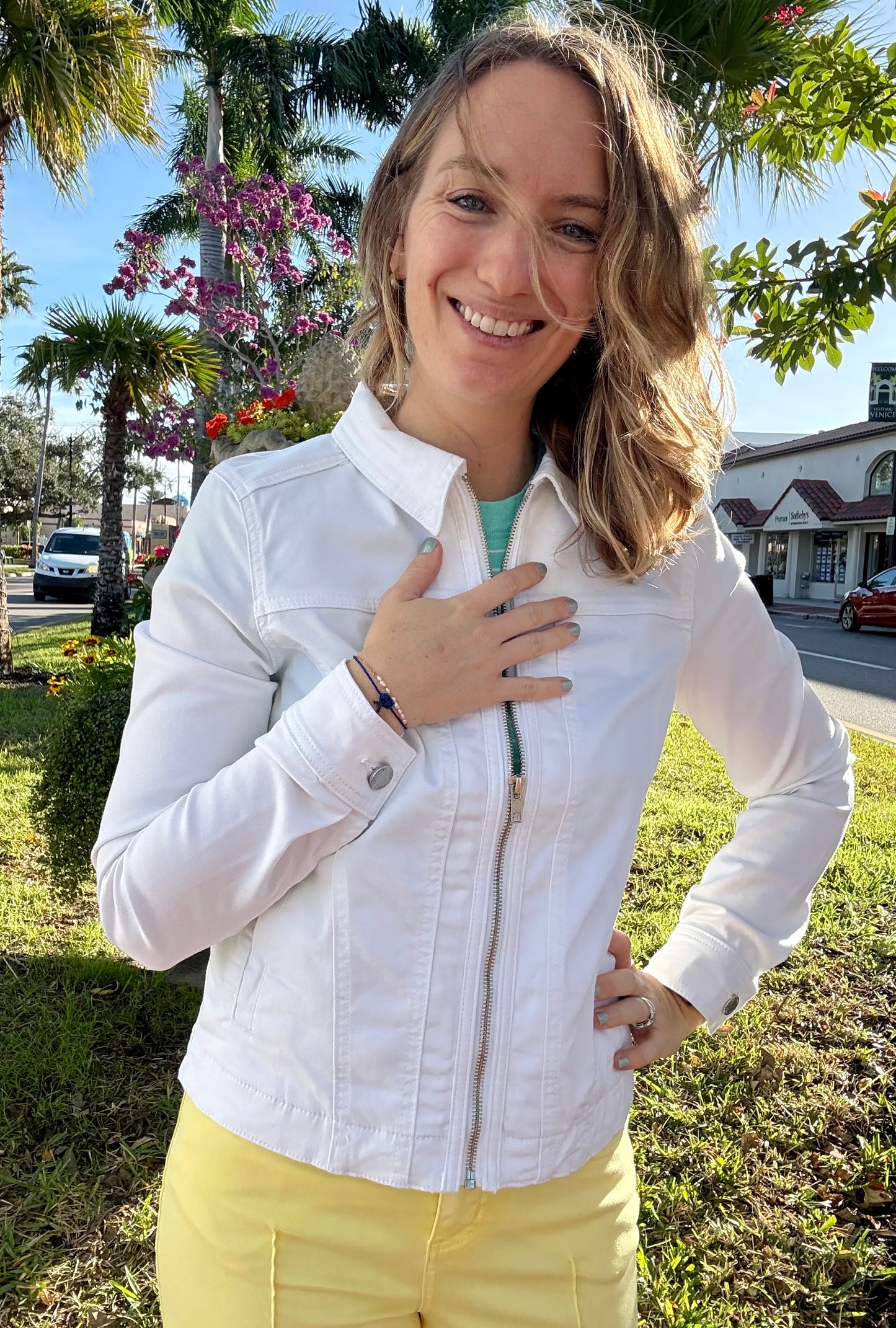 FDJ 1944511 White Jean Jacket