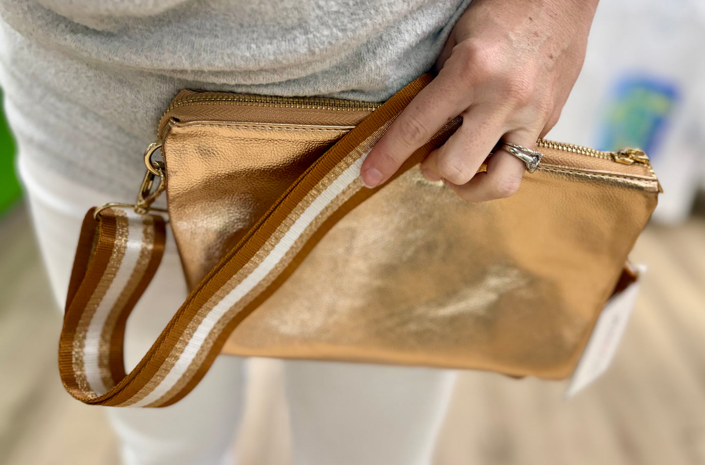 Jen & Co. M2056 Izzy Bag