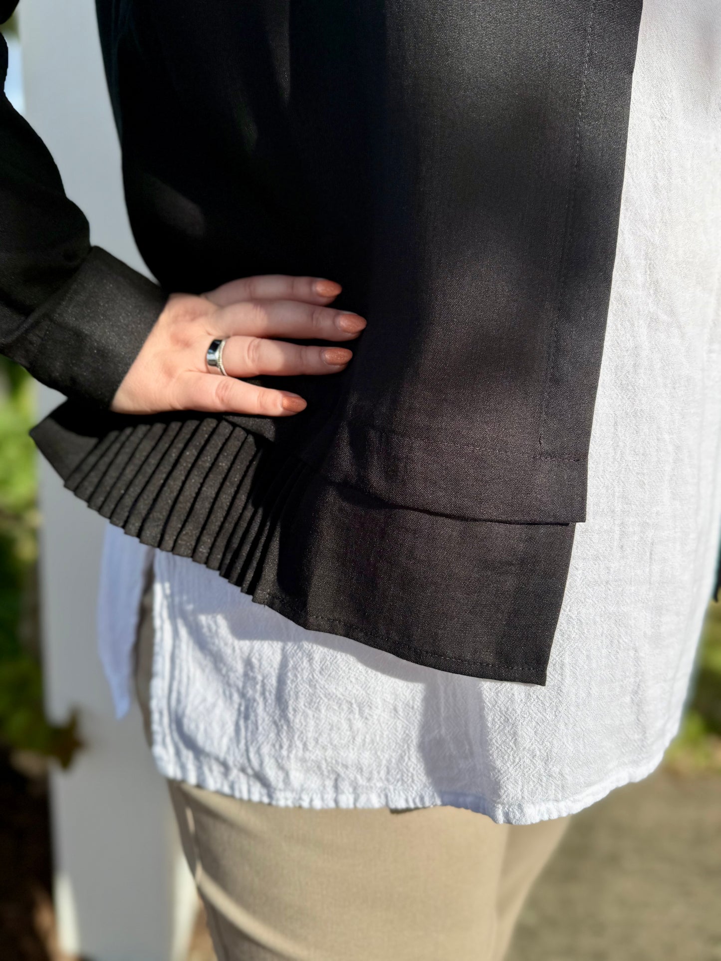 Fridaze AA295 Zoey Pleat Hem Jacket