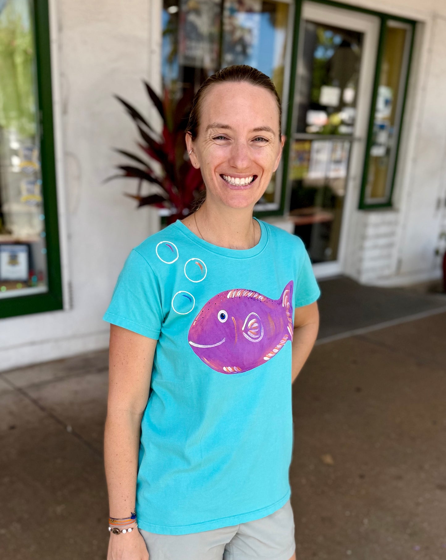 MoMo 8145 Painted Fishy Frita Top