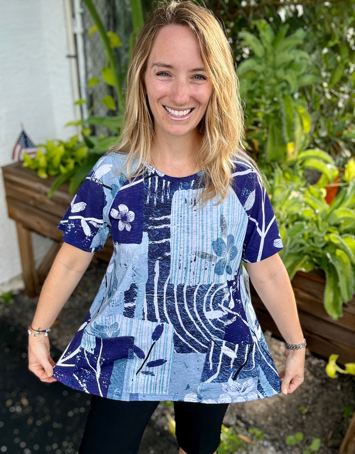 Jess & Jane Flowy Pockets Top