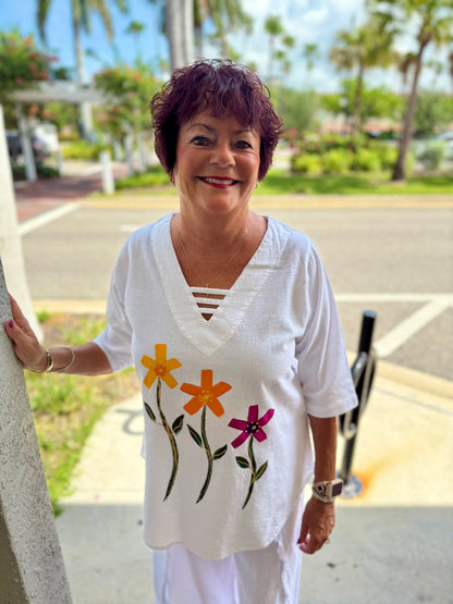 Peg Painted CS015 Daisy Trio Top