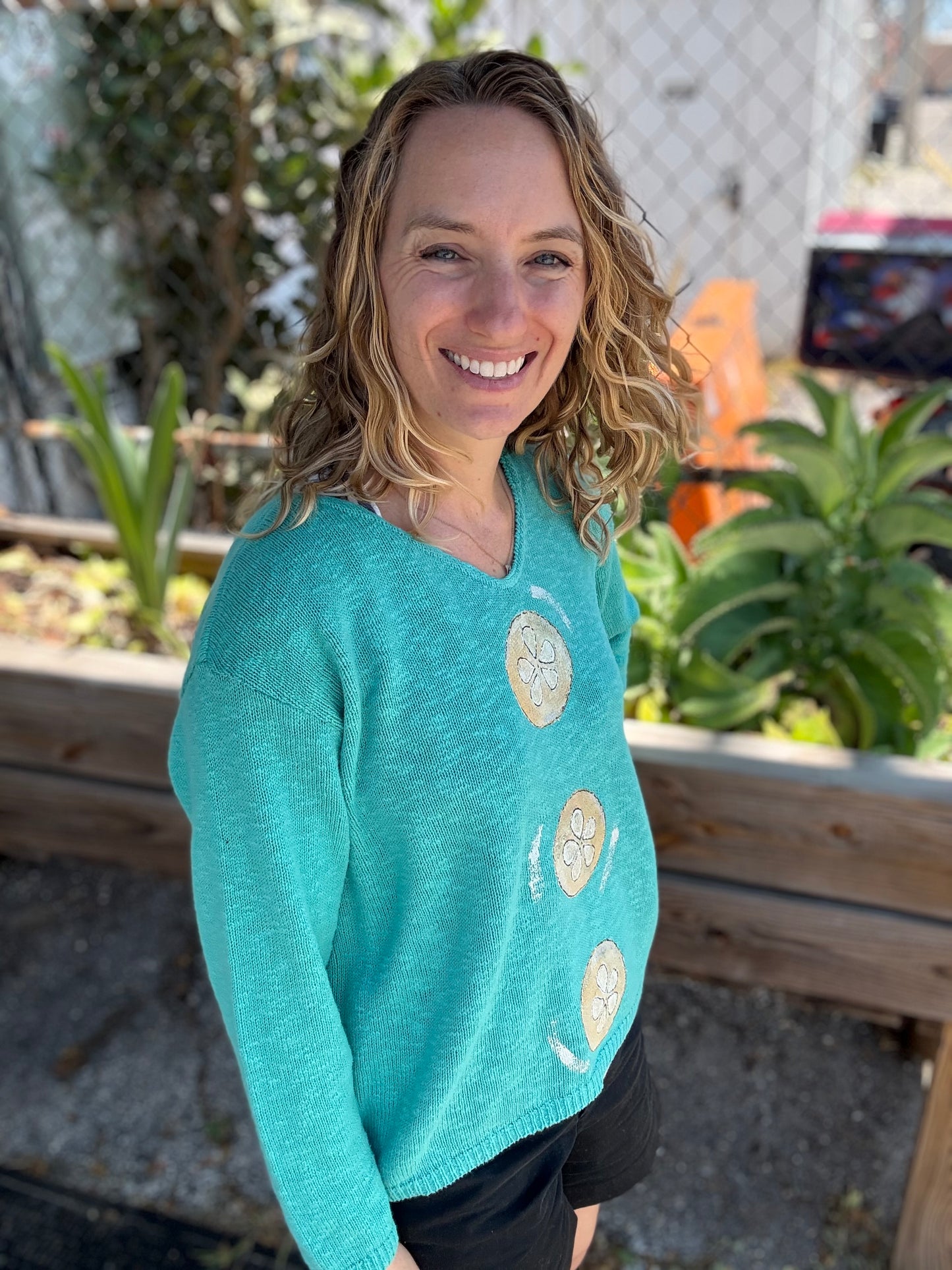 MoMo Sweater - Sand Dollar Trio