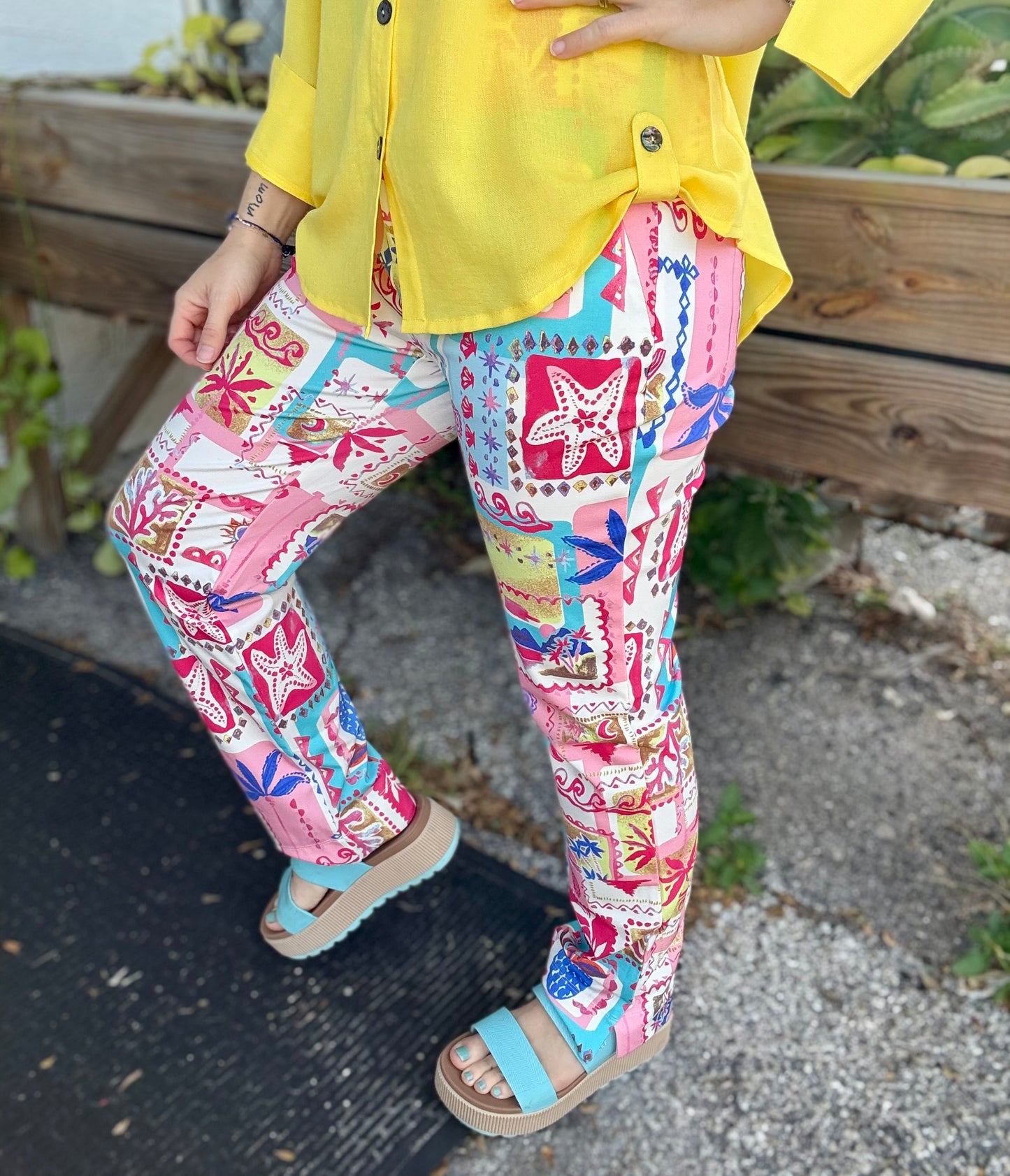 Dear Scarlett Vacation Print Pant