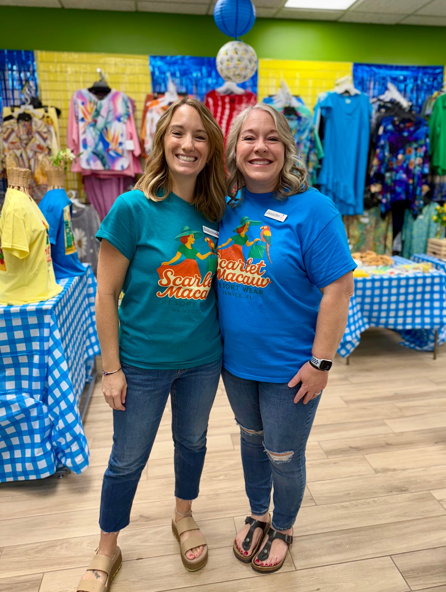 Scarlet Macaw Logo Tee Top