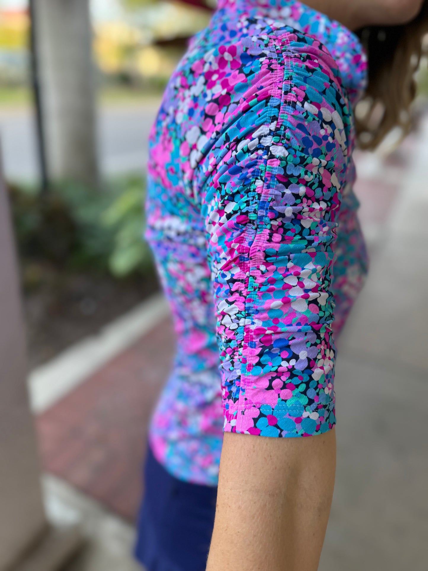 Ibkul 41000 UPF Ruched Arm Print Top