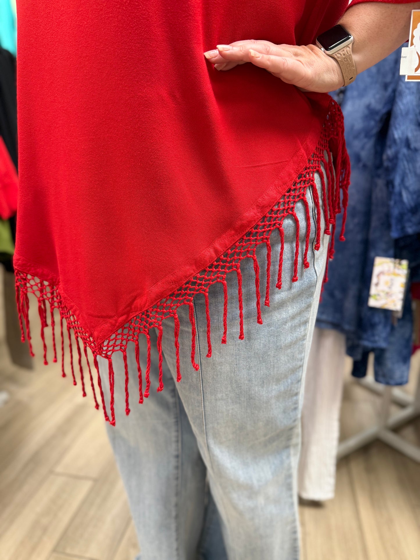 Dairi 2320 One Size Fringe Point Top