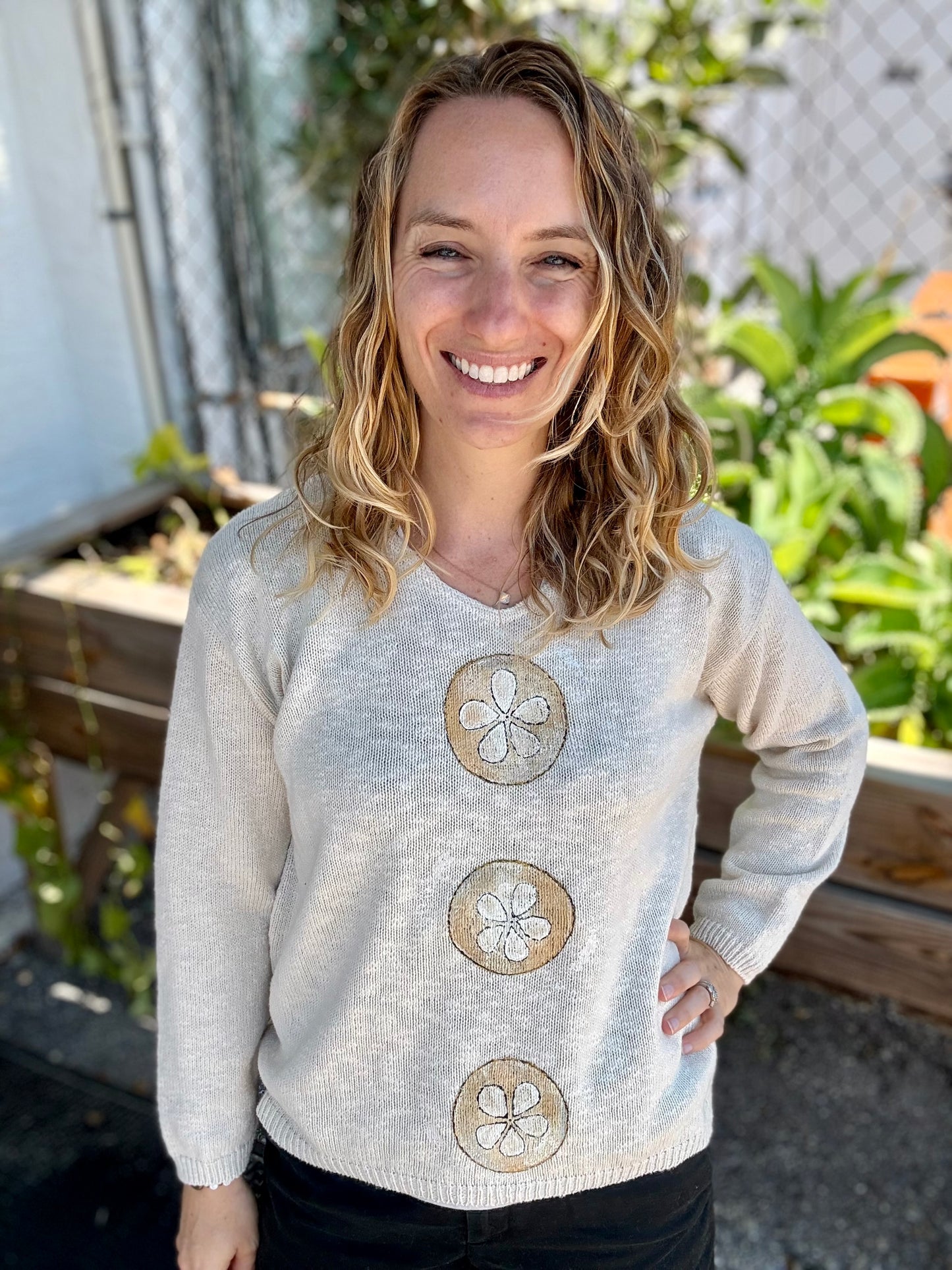 MoMo Sweater - Sand Dollar Trio