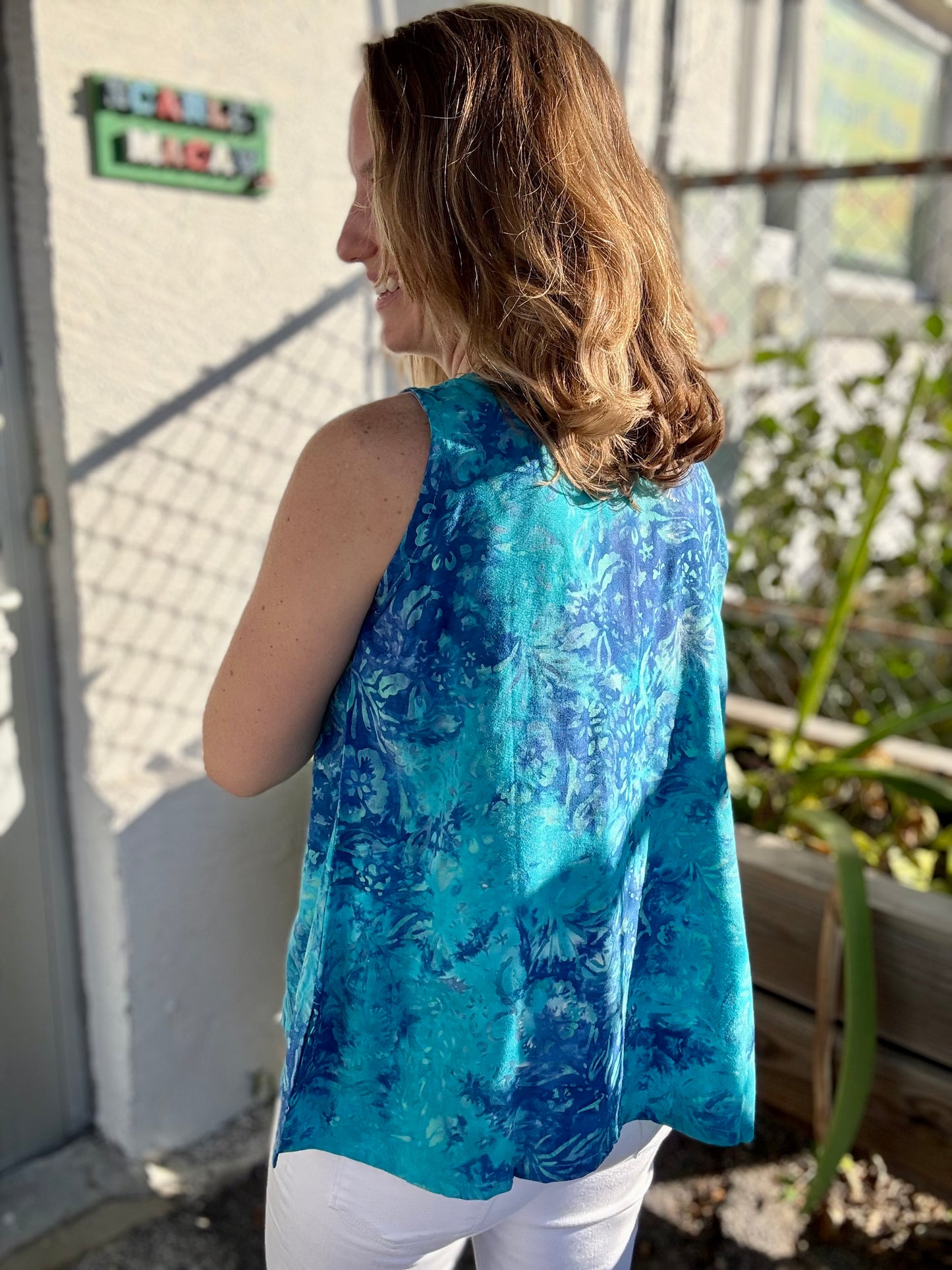 Lost River 745 Print Tank Top