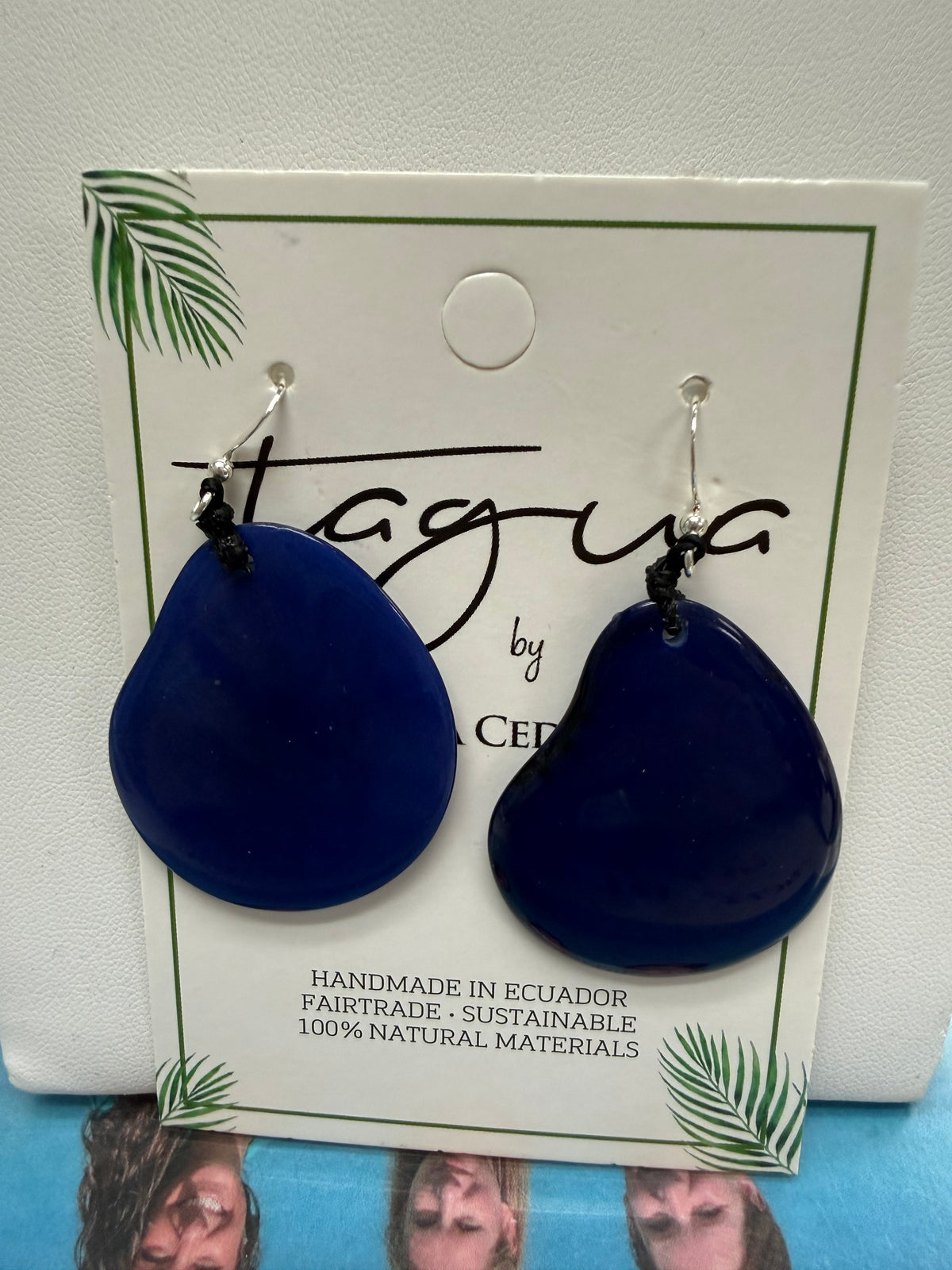 Tagua Amigas Earring