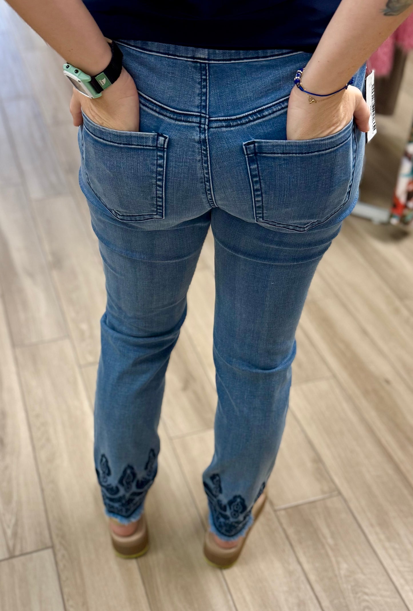 Euro Ethyl P31 Ankle Embroider Jean