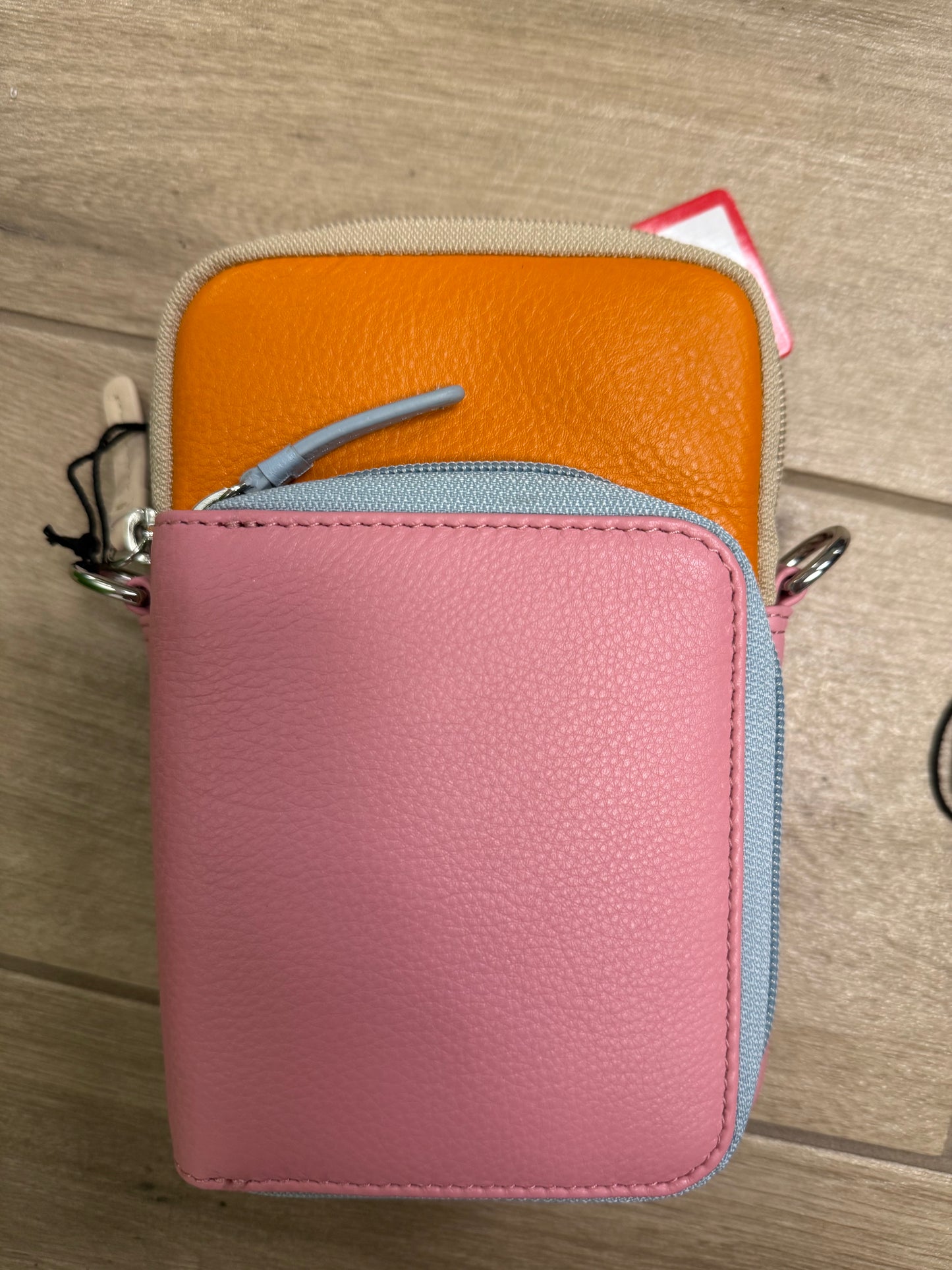 ILI 6065 RFID Zip Around Bag