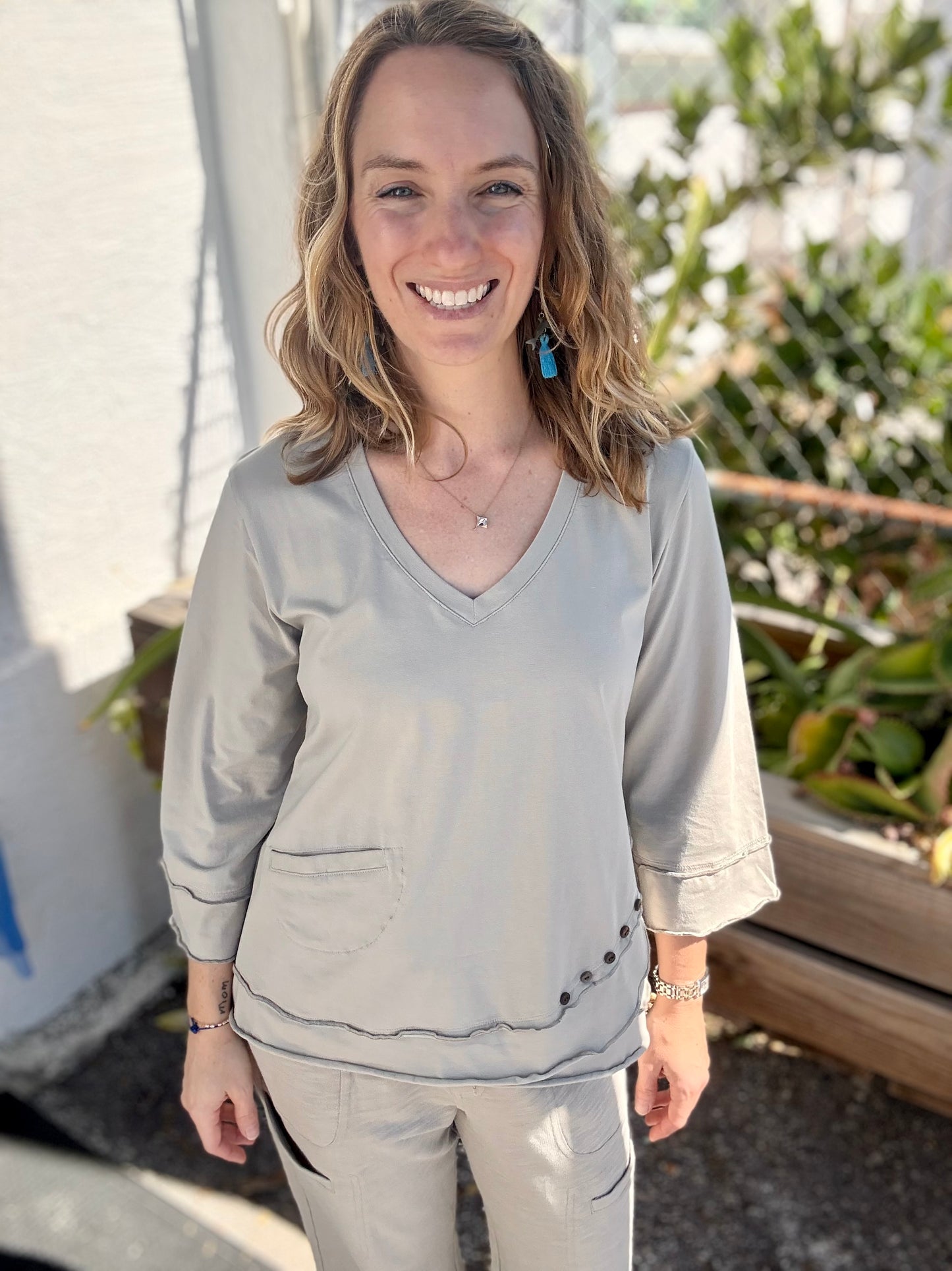 Wild Palms 1627 Side Button Top