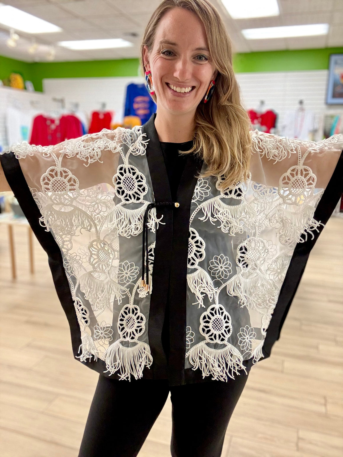 Aris A White Flower Fringe Topper