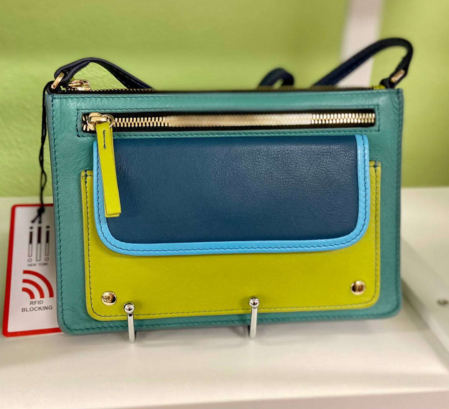 ILI 6774 Slim Crossbody Bag