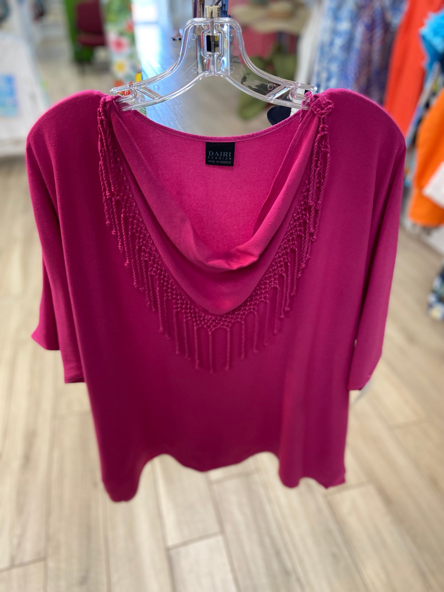 Dairi 225F One Size Fringe Cowl Top