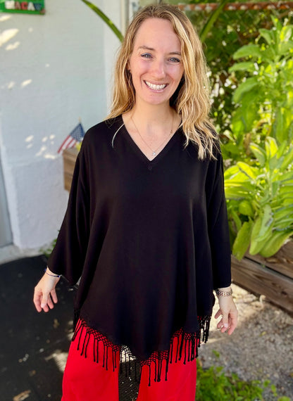 Dairi One Size Fringe Point Top